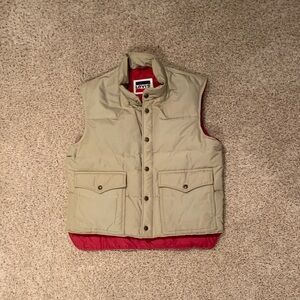 Vintage Levi's Puffer Vest with Bold Red Lining
